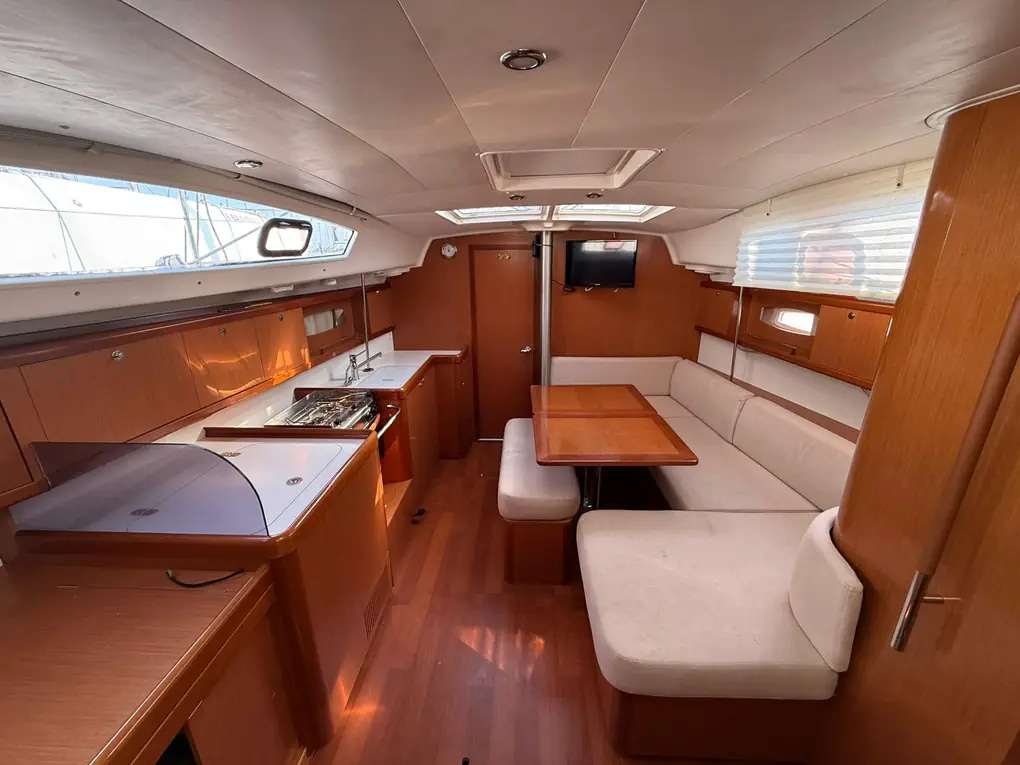2008 Beneteau Oceanis 40 for sale (photo 10)