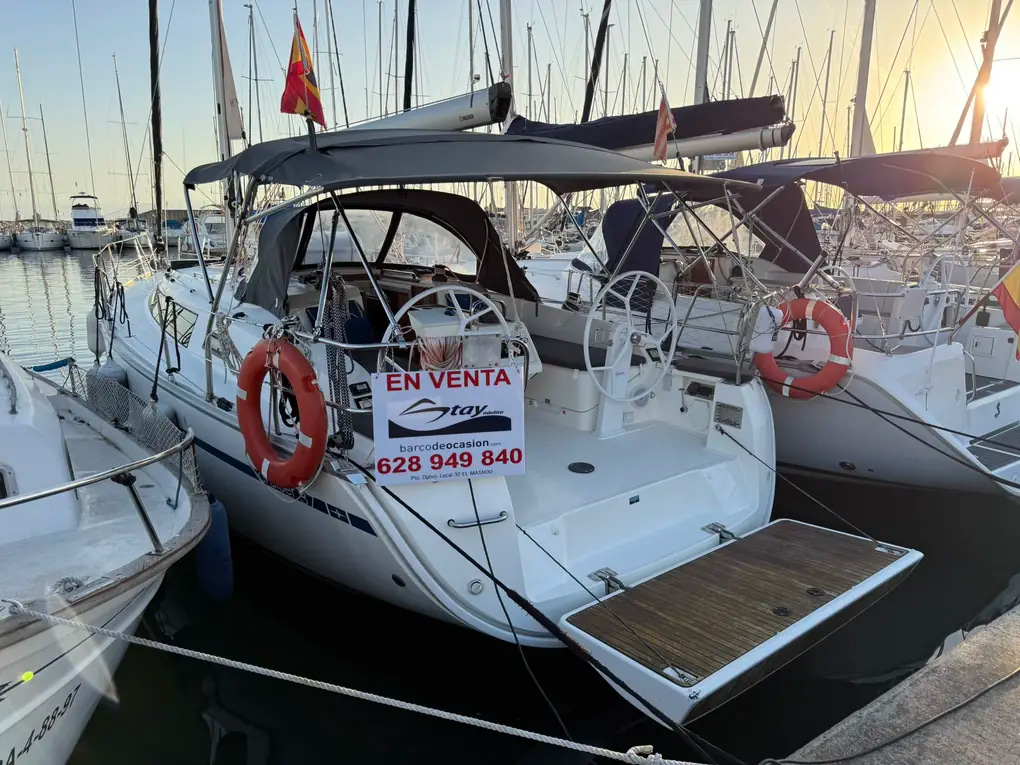 2019 Bavaria 37 Cruiser te koop (photo 3)