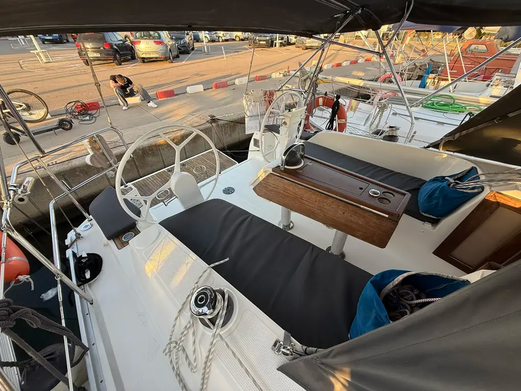 2019 Bavaria 37 Cruiser te koop (photo 25)