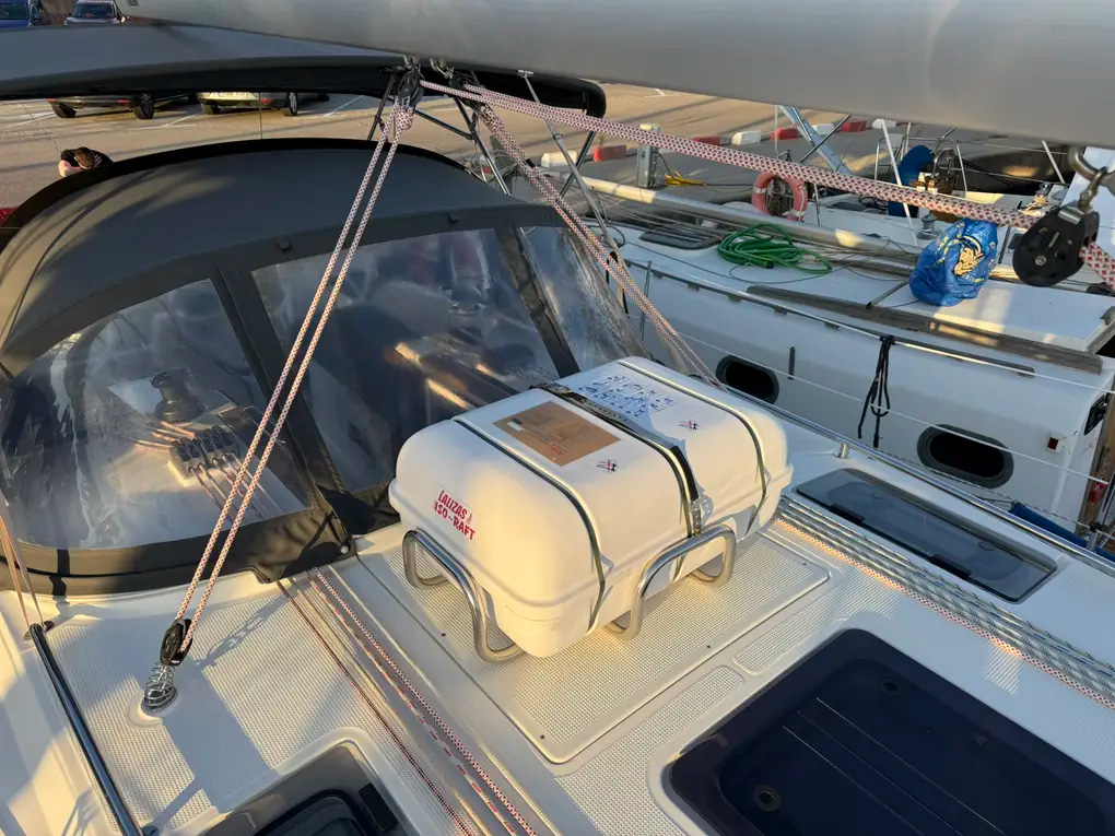 2019 Bavaria 37 Cruiser te koop (photo 31)