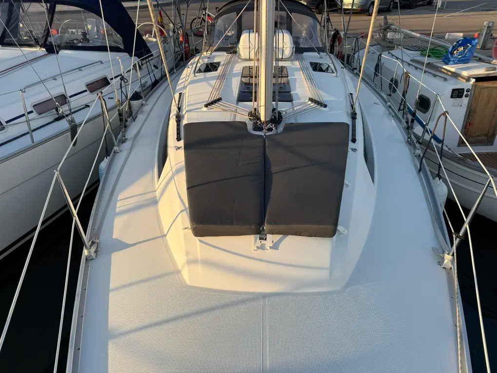 2019 Bavaria 37 Cruiser te koop (photo 40)