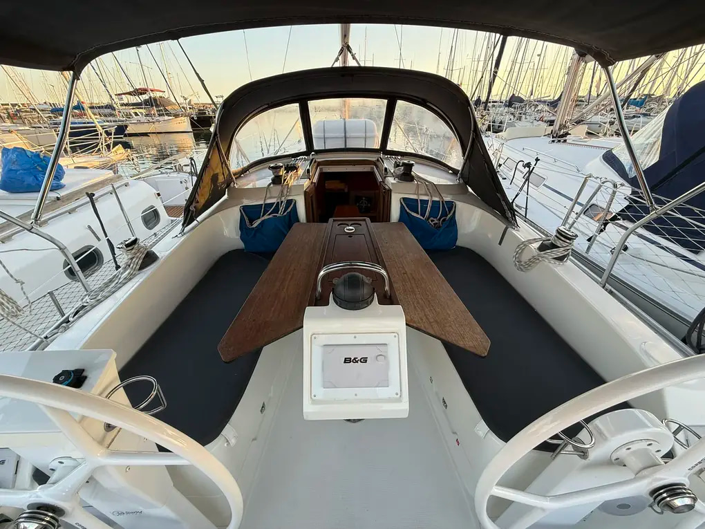 2019 Bavaria 37 Cruiser te koop (photo 46)