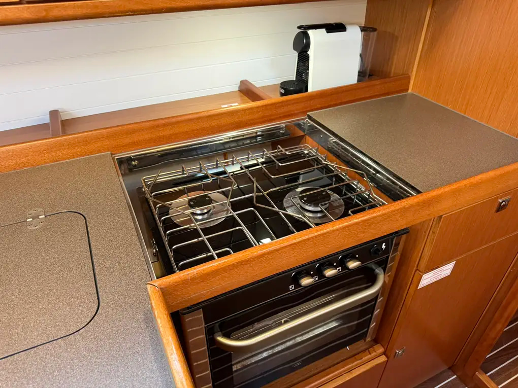 2019 Bavaria 37 Cruiser te koop (photo 59)