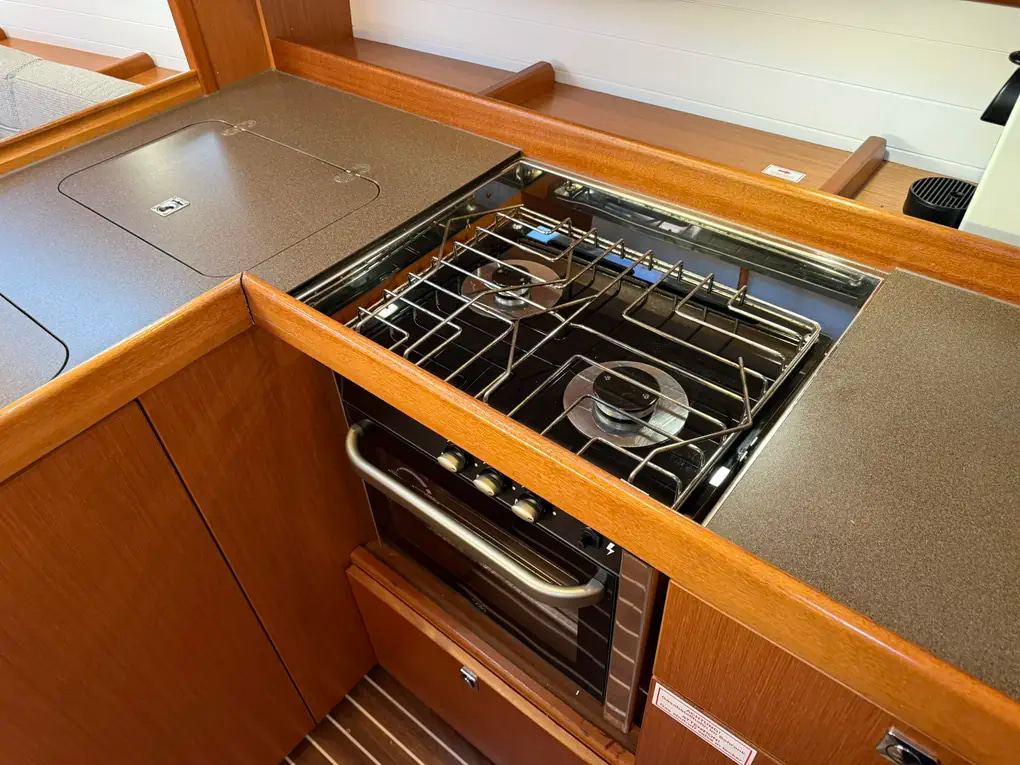 2019 Bavaria 37 Cruiser te koop (photo 60)