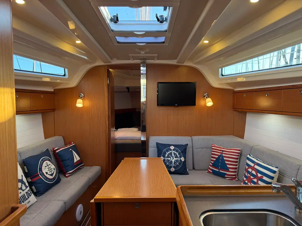 2019 Bavaria 37 Cruiser te koop (photo 62)