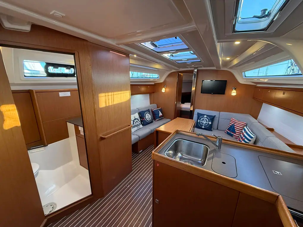 2019 Bavaria 37 Cruiser te koop (photo 66)