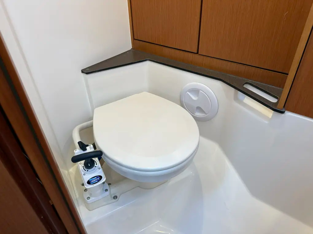 2019 Bavaria 37 Cruiser te koop (photo 68)