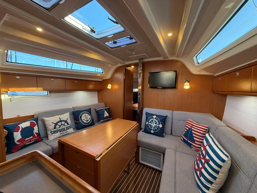 2019 Bavaria 37 Cruiser te koop (photo 70)