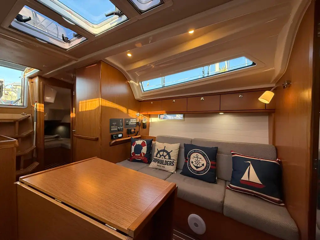 2019 Bavaria 37 Cruiser te koop (photo 71)