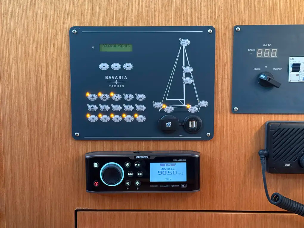 2019 Bavaria 37 Cruiser te koop (photo 77)