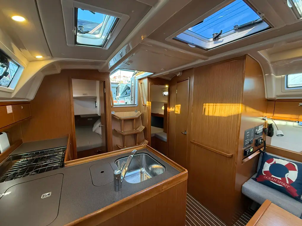 2019 Bavaria 37 Cruiser te koop (photo 83)