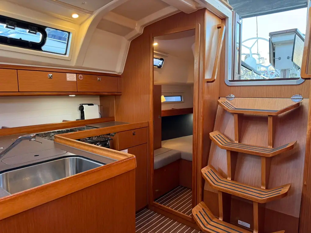 2019 Bavaria 37 Cruiser te koop (photo 85)