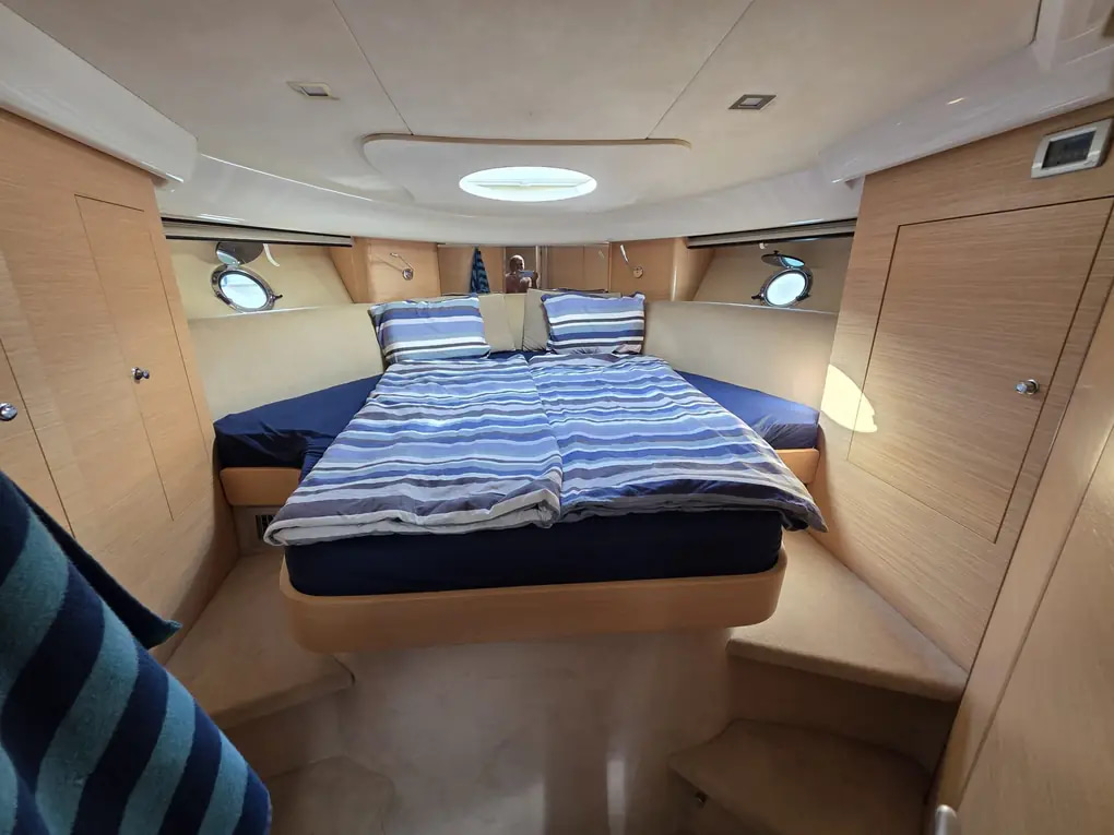 2008 Cranchi 43 Mediterranee HT zu verkaufen (photo 16)