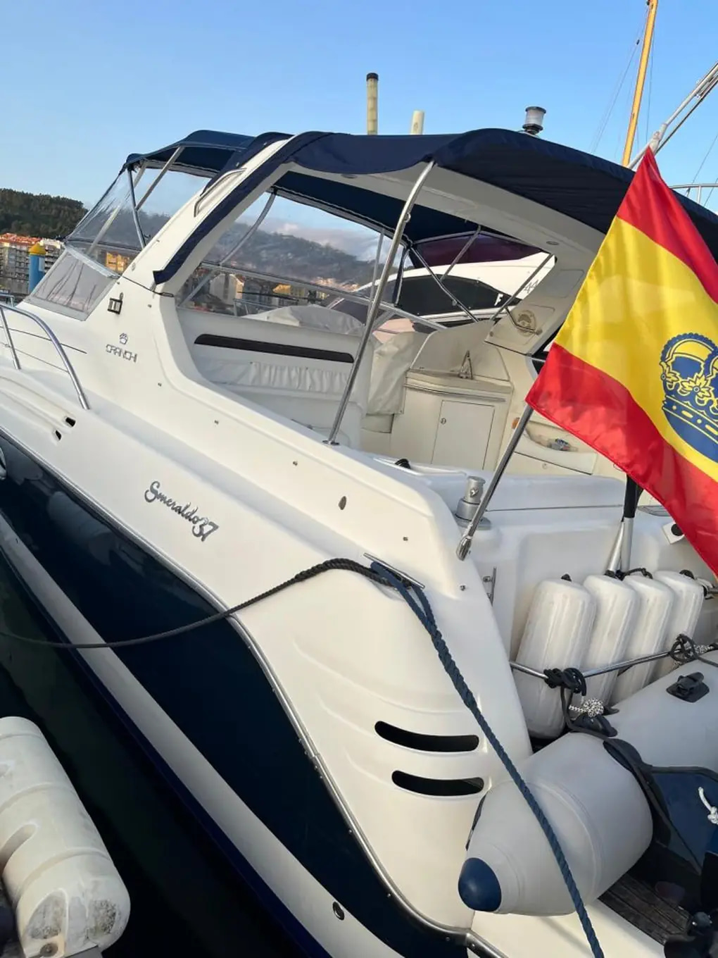 2004 Cranchi Smeraldo 37 for sale (photo 4)
