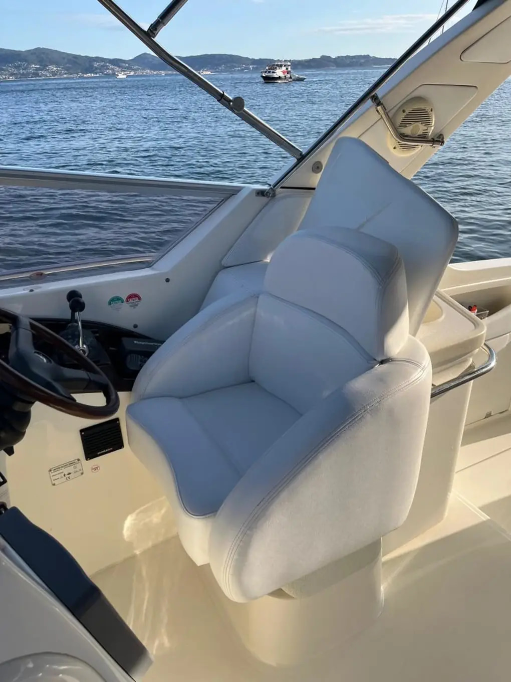 2004 Cranchi Smeraldo 37 for sale (photo 16)