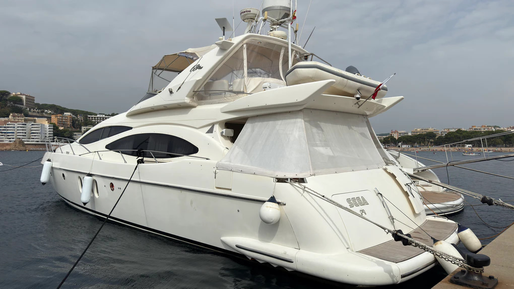 2002 Azimut 68 Plus for sale (photo 1)