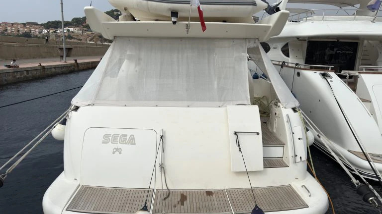 2002 Azimut 68 Plus for sale (photo 3)