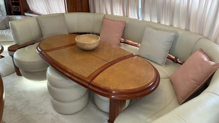 2002 Azimut 68 Plus for sale (photo 19)