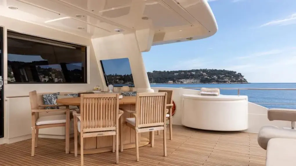 2010 Ferretti Navetta 26 te koop (photo 18)