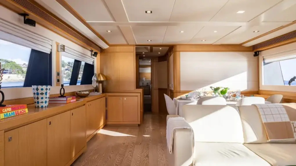 2010 Ferretti Navetta 26 te koop (photo 27)