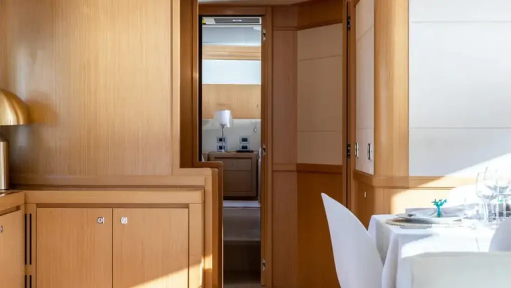 2010 Ferretti Navetta 26 te koop (photo 28)