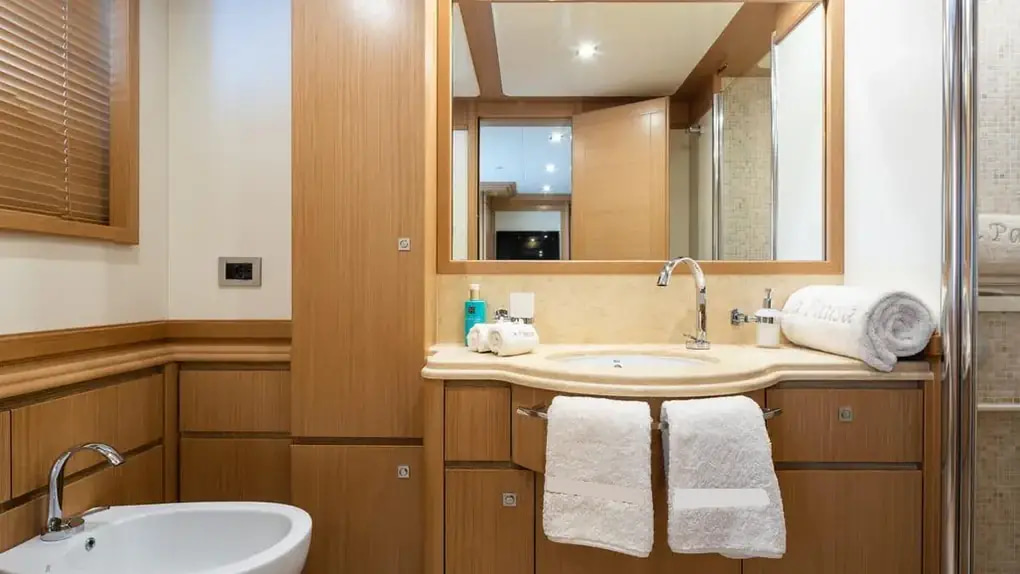 2010 Ferretti Navetta 26 te koop (photo 36)
