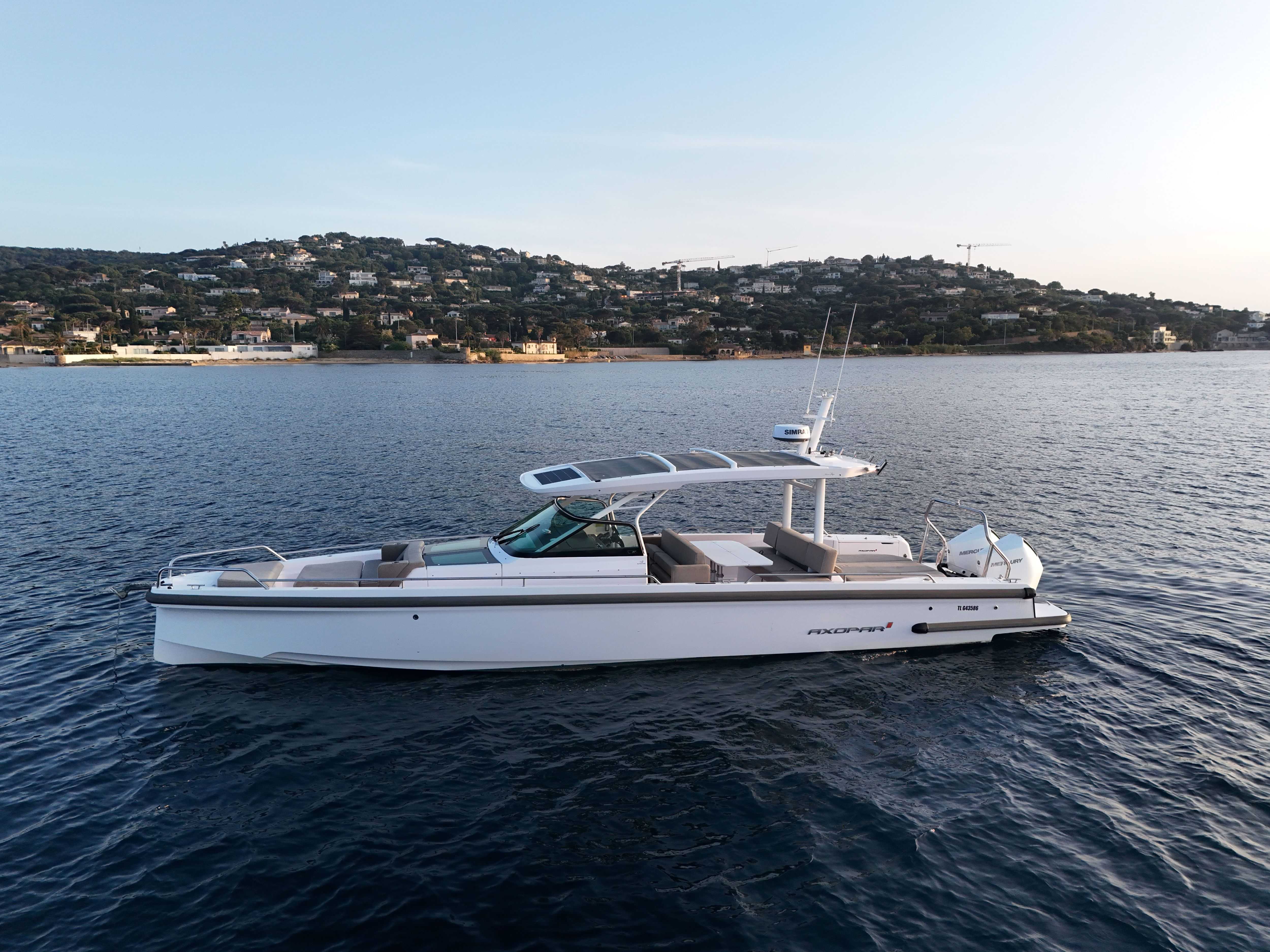 2022 Axopar 37 Sun Top à vendre (photo 2)