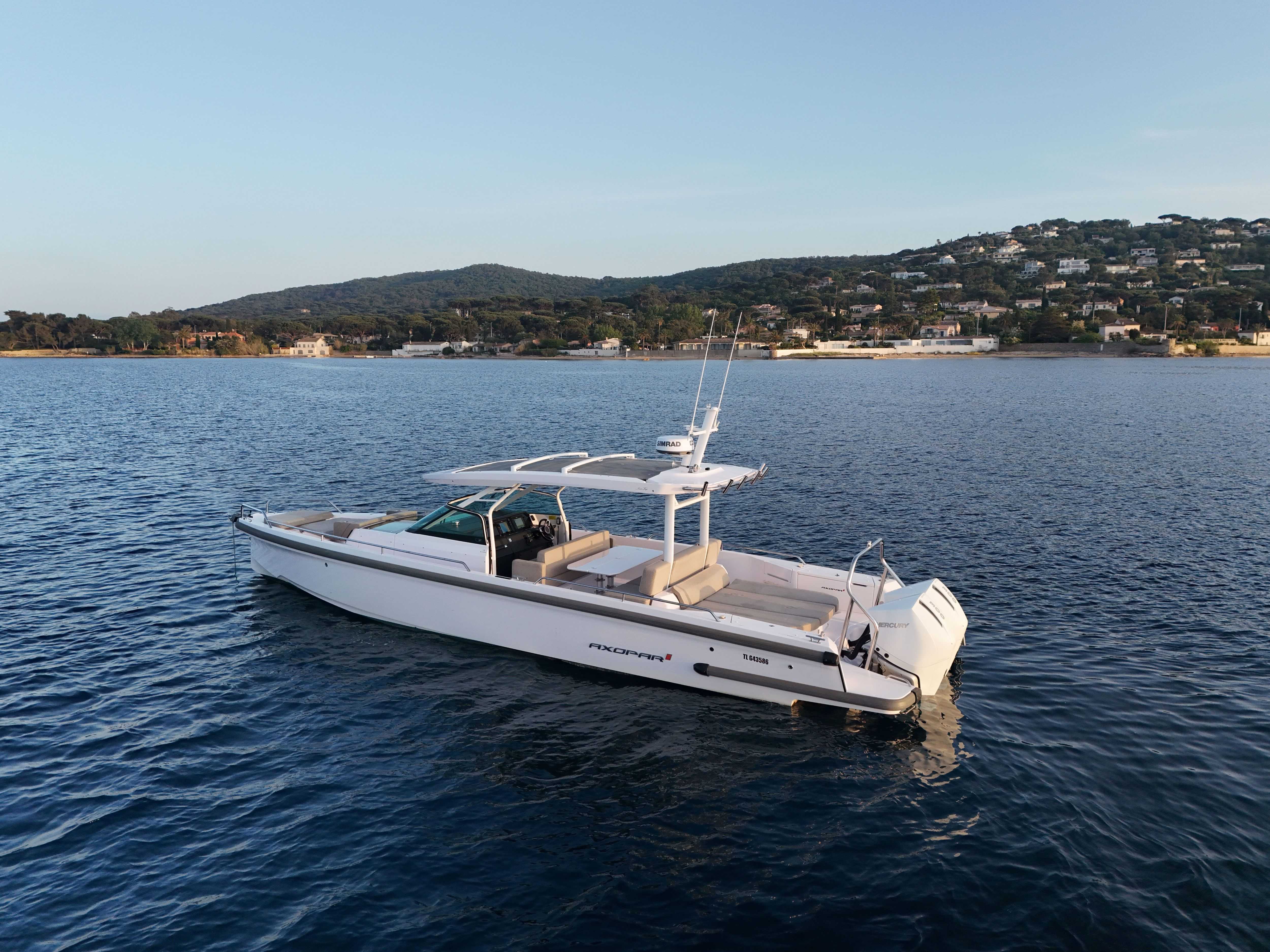 2022 Axopar 37 Sun Top à vendre (photo 4)