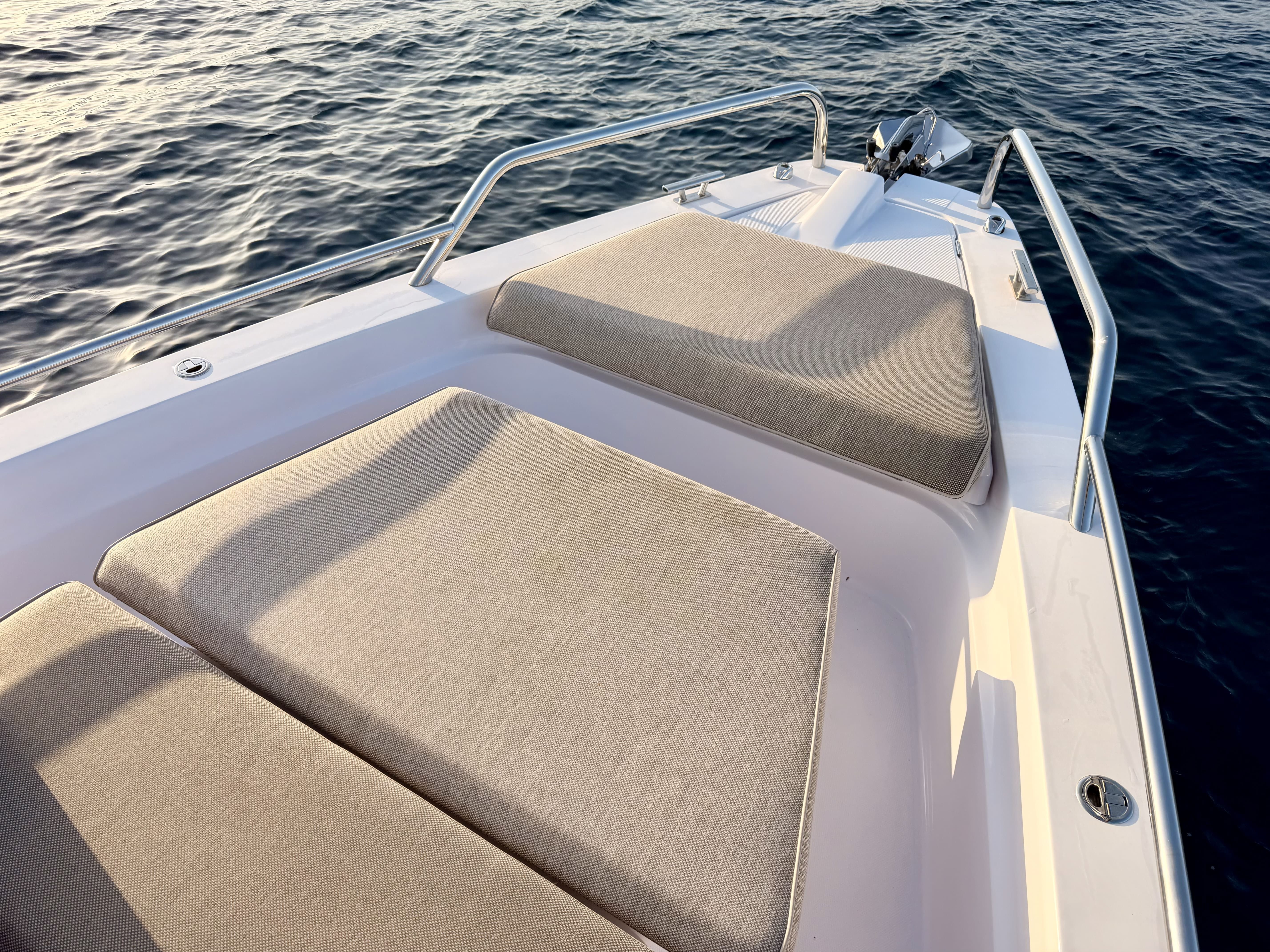 2022 Axopar 37 Sun Top à vendre (photo 6)