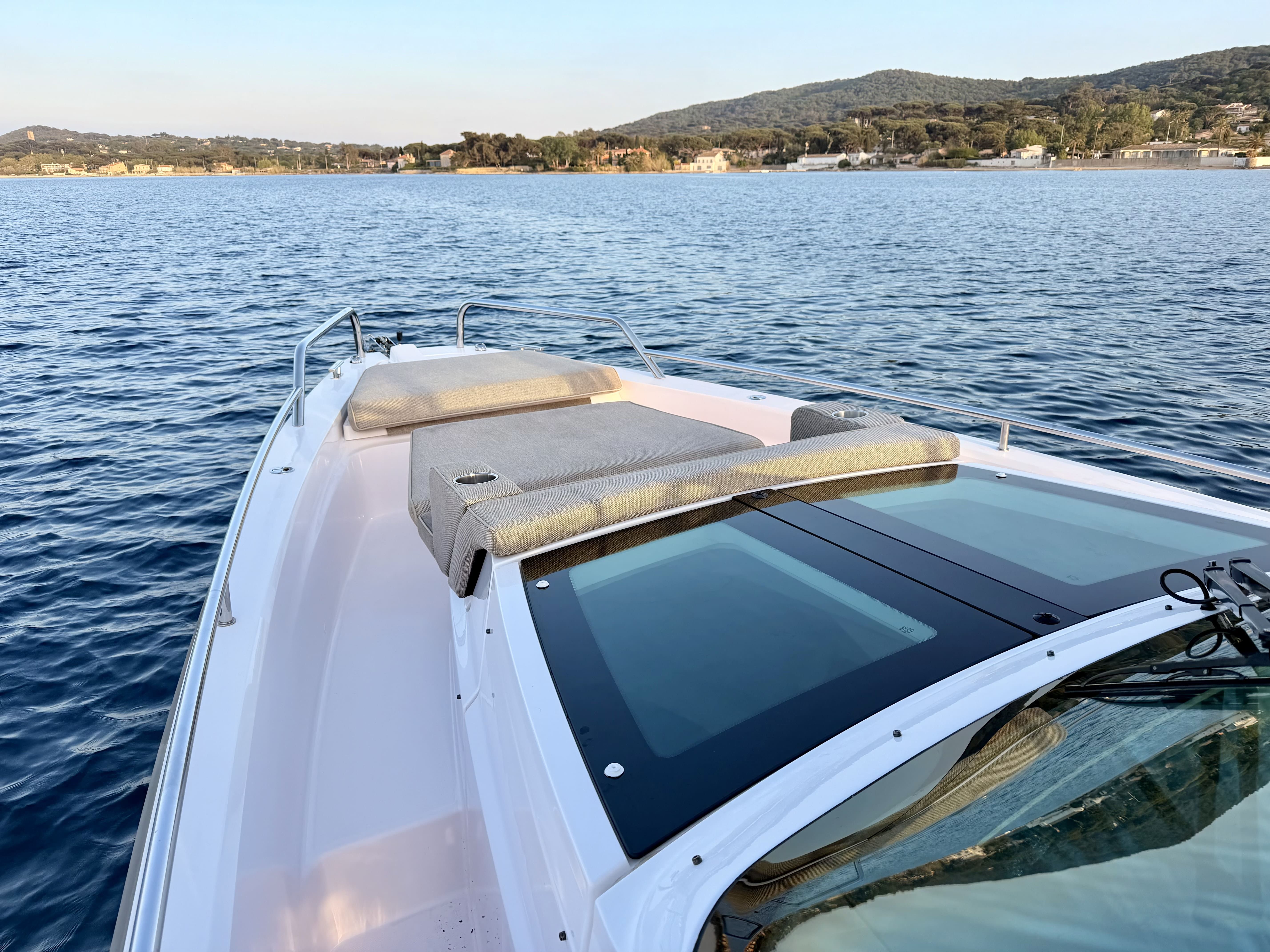 2022 Axopar 37 Sun Top à vendre (photo 7)