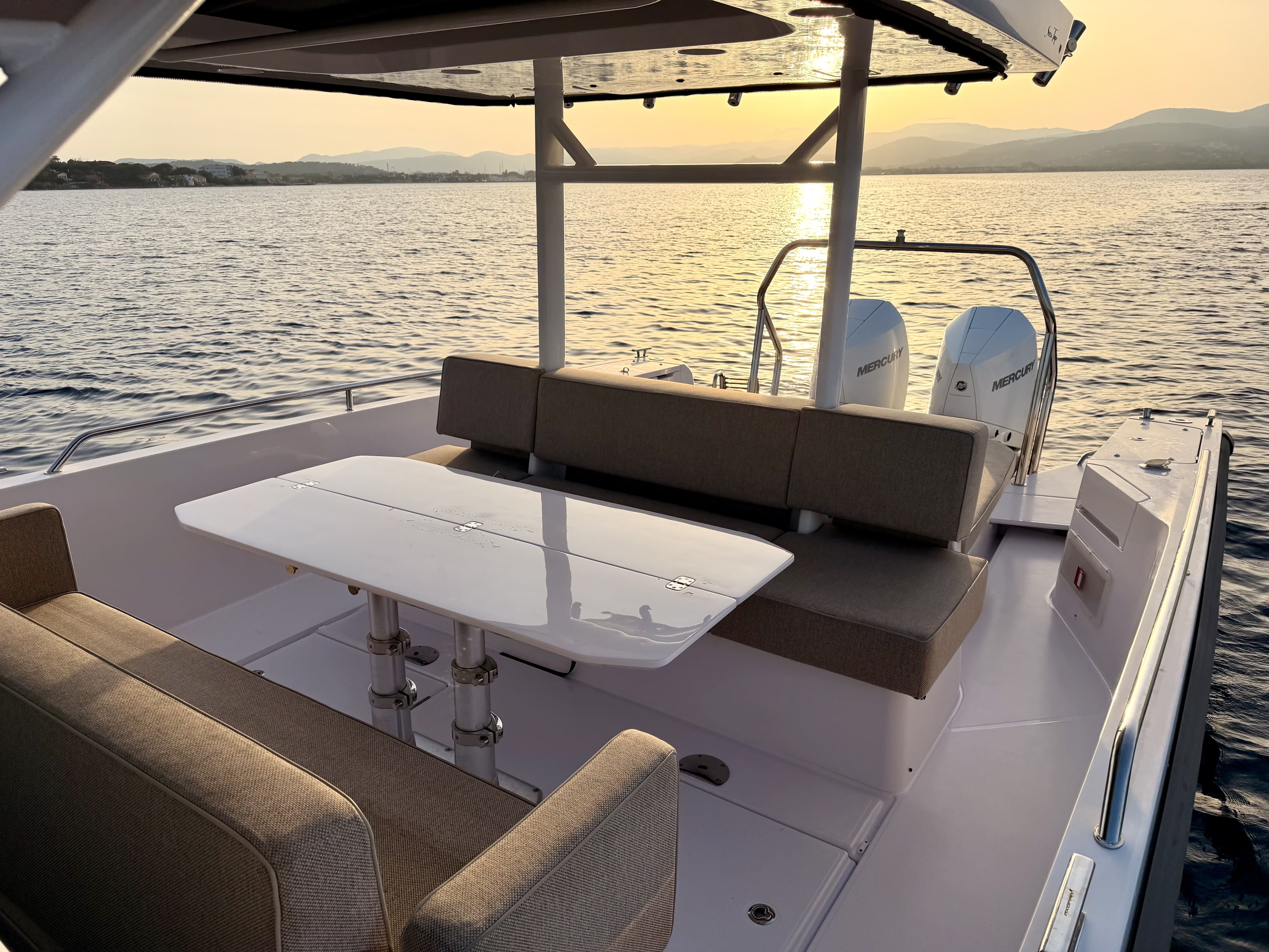 2022 Axopar 37 Sun Top à vendre (photo 14)
