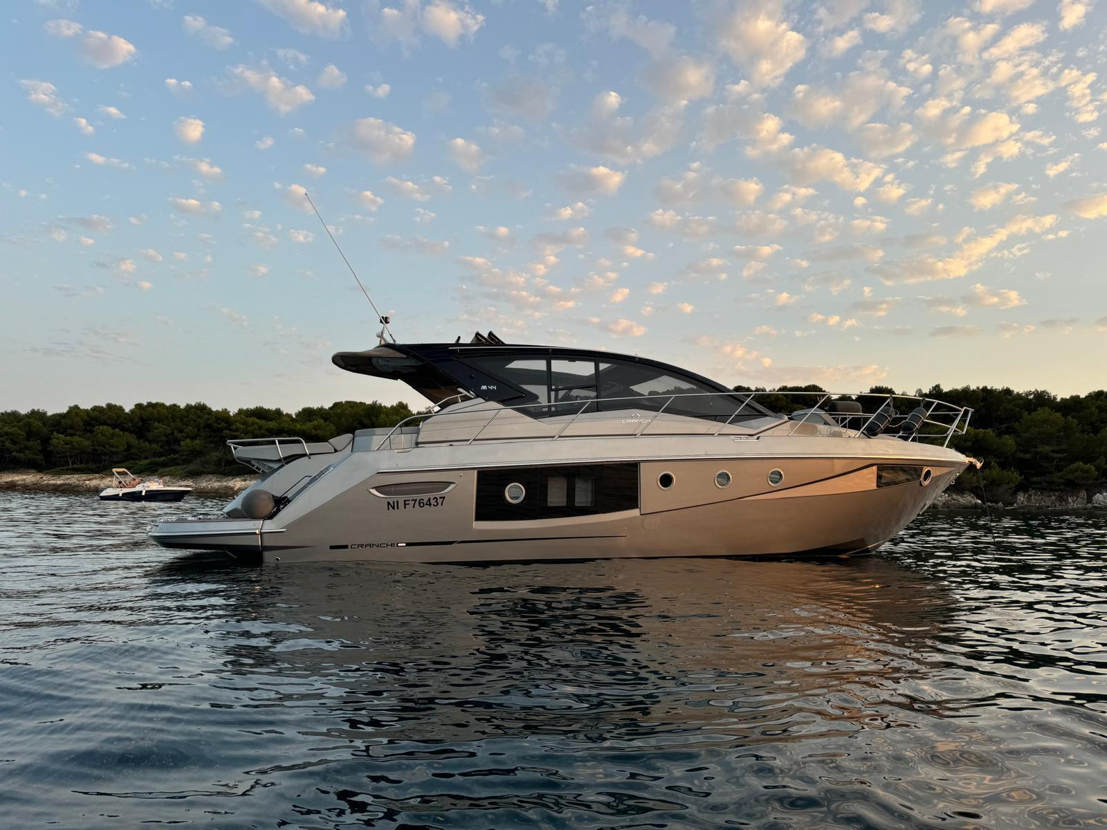 2018 Cranchi M44 HT in vendita e a noleggio (photo 3)