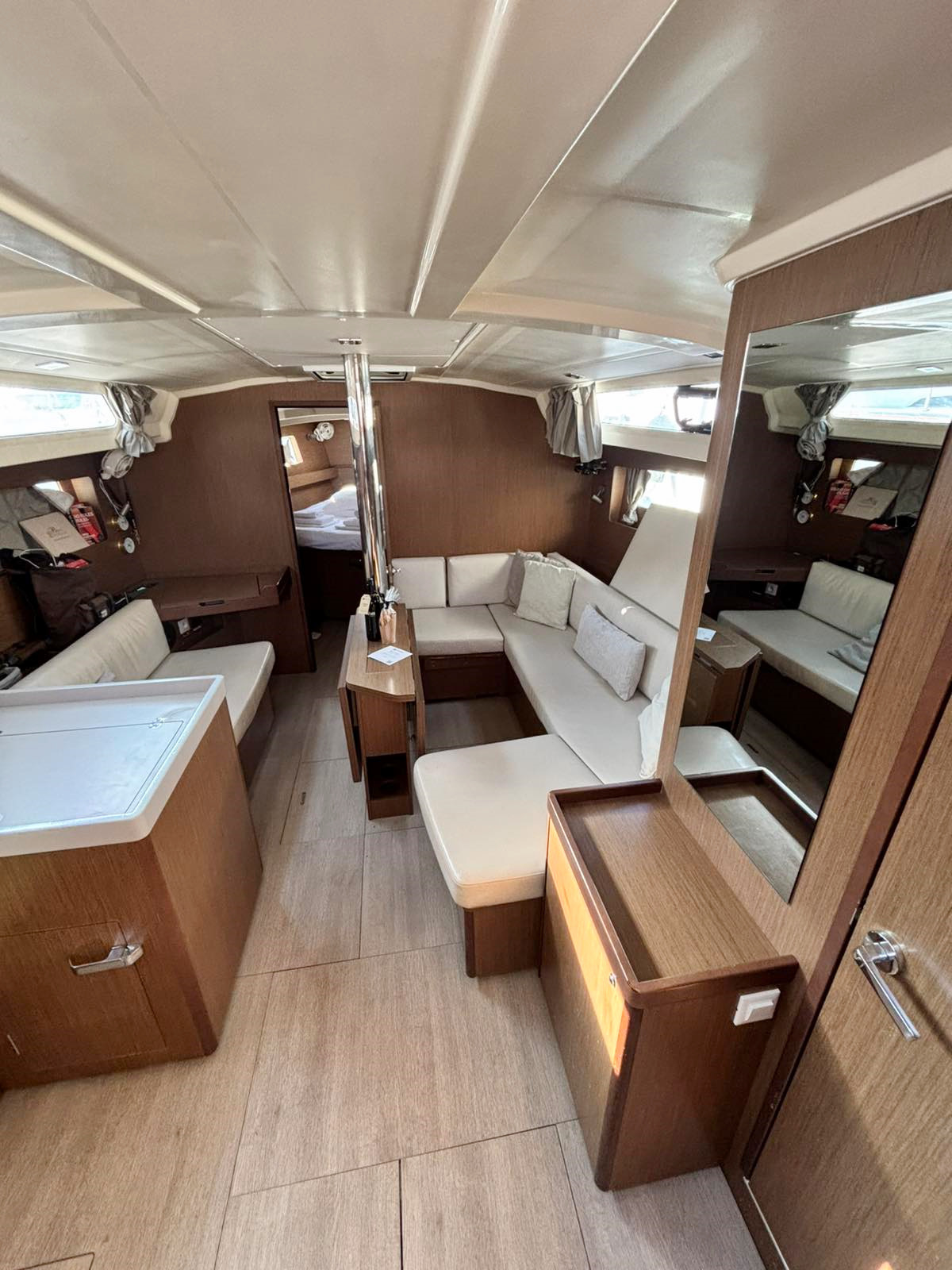 2020 Beneteau Oceanis 41.1 na sprzedaż (photo 17)
