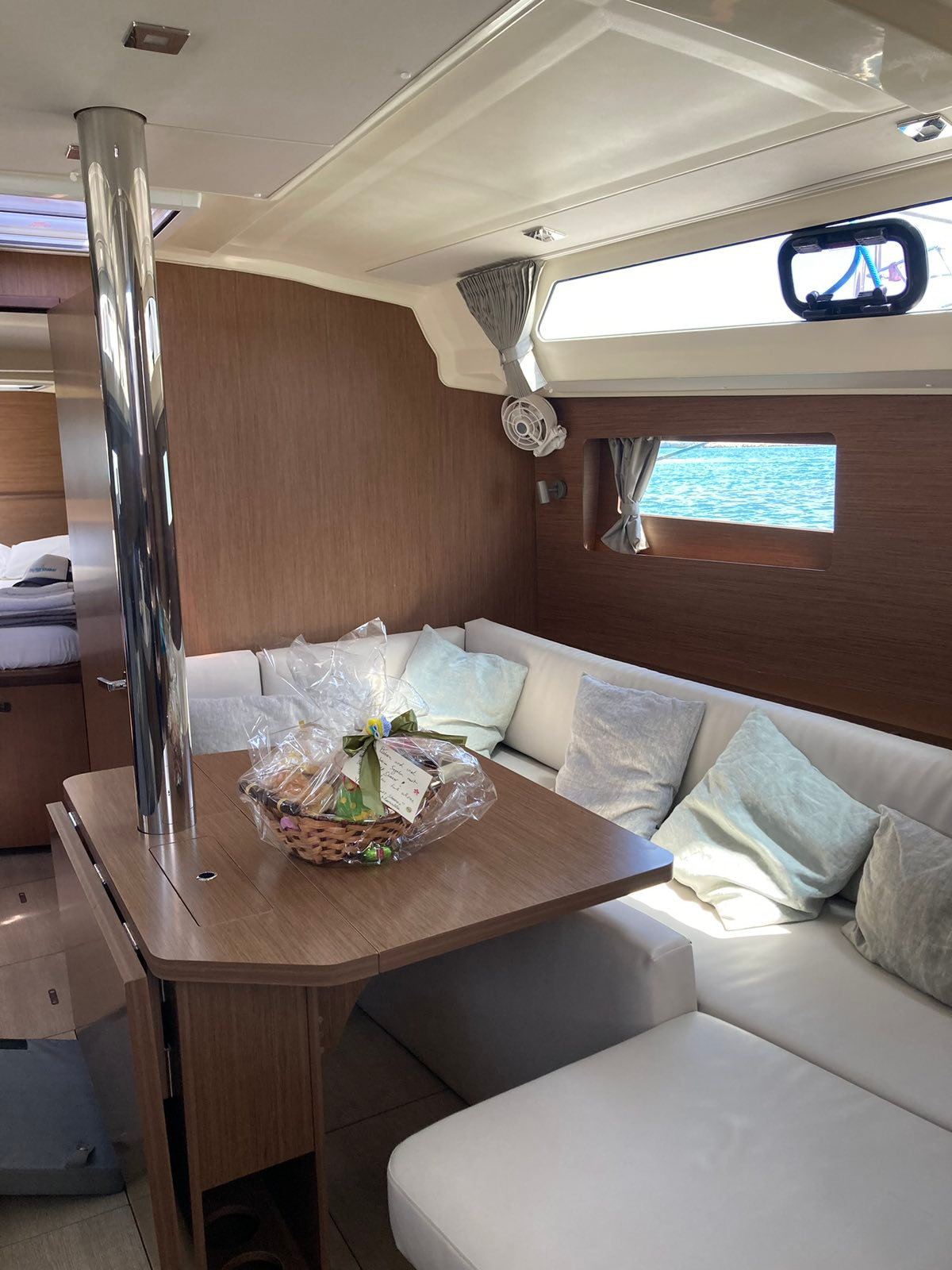2020 Beneteau Oceanis 41.1 na sprzedaż (photo 18)