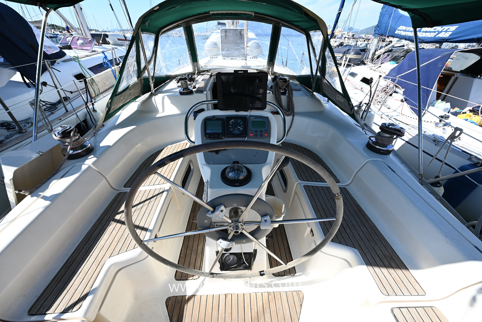 1998 Bavaria 41 Holiday for sale (photo 6)