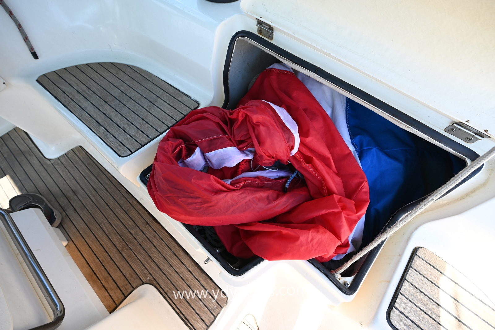 1998 Bavaria 41 Holiday for sale (photo 8)