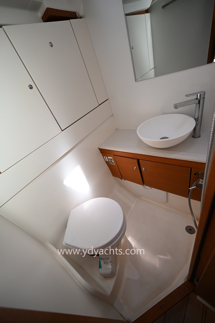 2019 Jeanneau 54 for sale (photo 28)