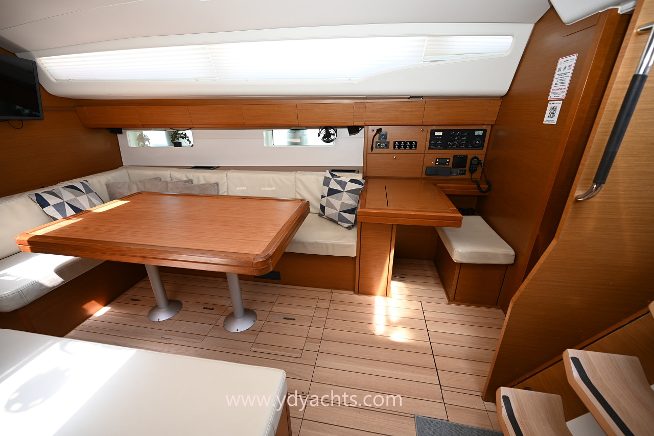 2019 Jeanneau 54 for sale (photo 32)