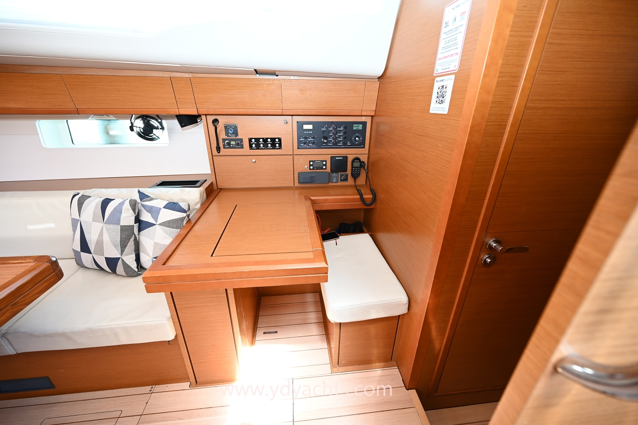 2019 Jeanneau 54 for sale (photo 33)