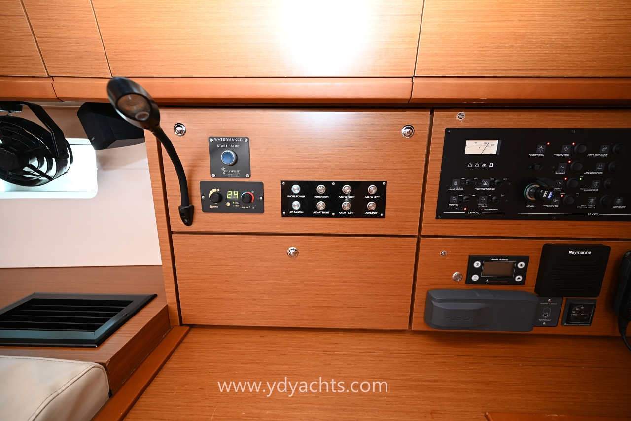 2019 Jeanneau 54 for sale (photo 35)