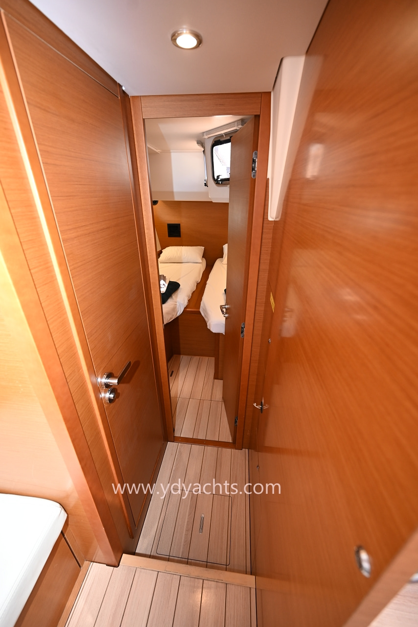 2019 Jeanneau 54 for sale (photo 36)