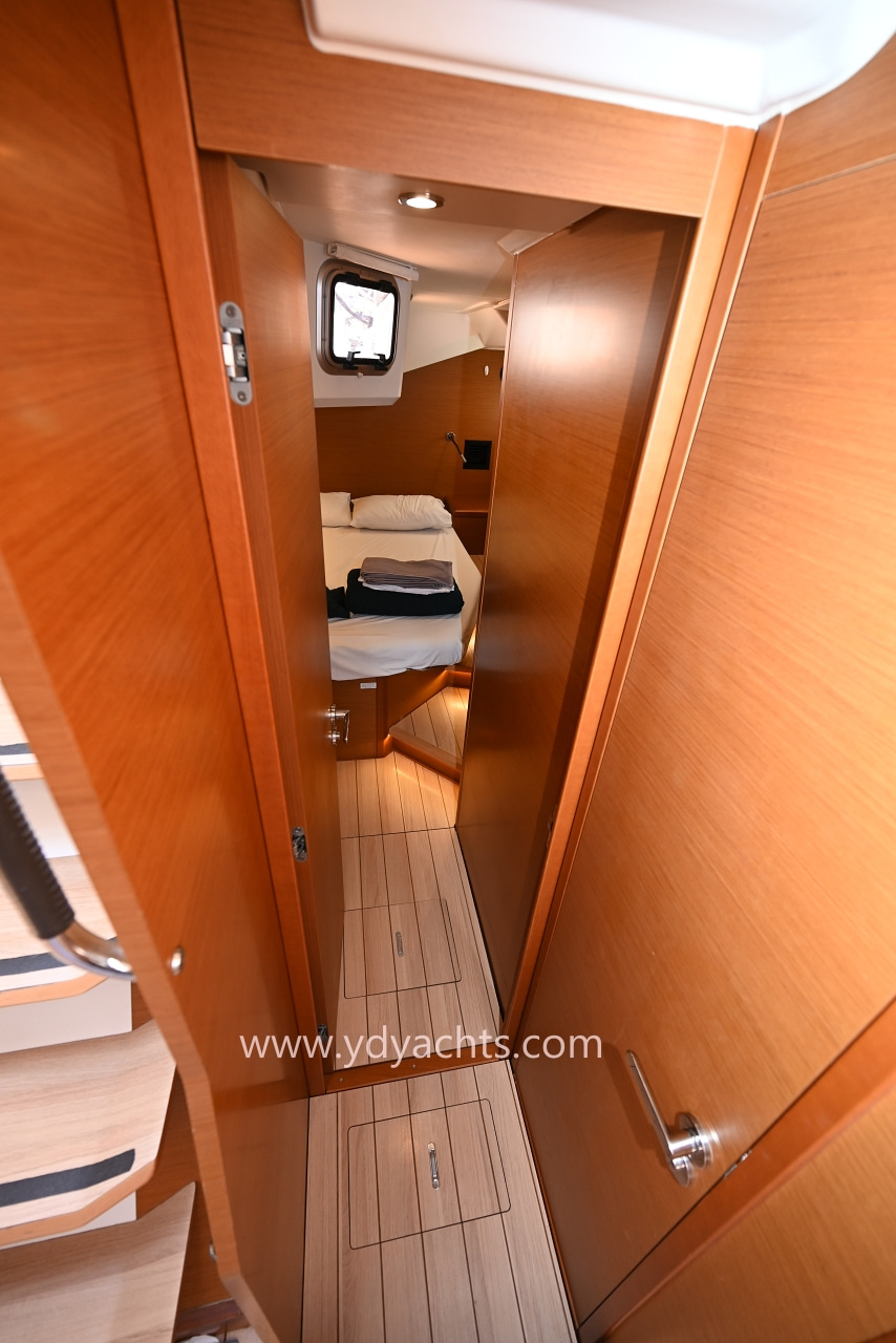 2019 Jeanneau 54 for sale (photo 38)