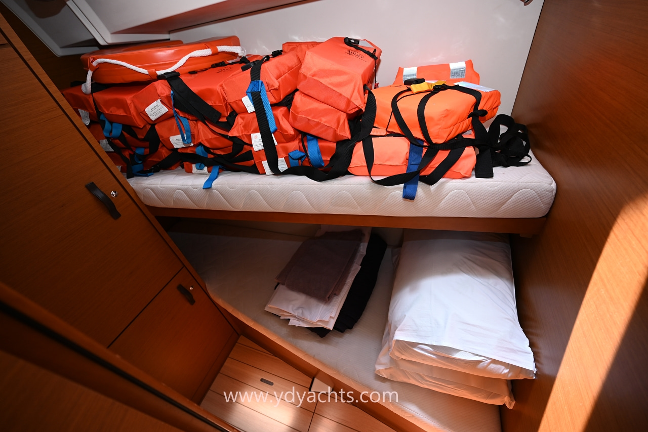 2019 Jeanneau 54 for sale (photo 42)