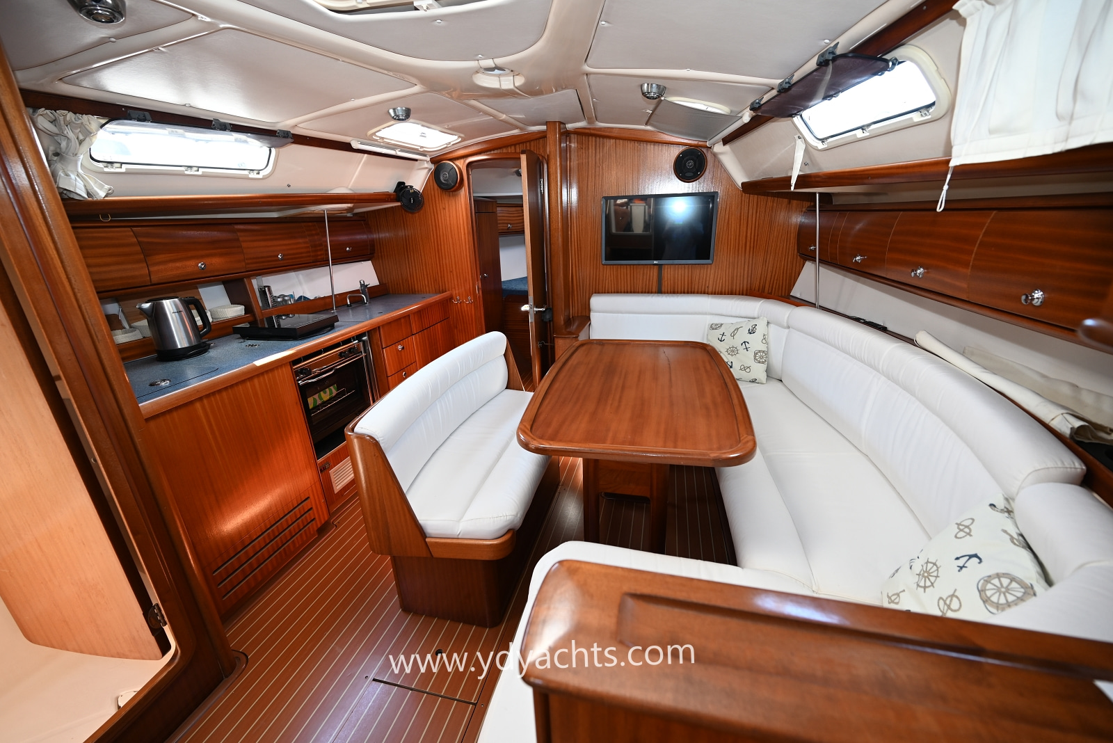 2003 Bavaria 38 for sale (photo 20)