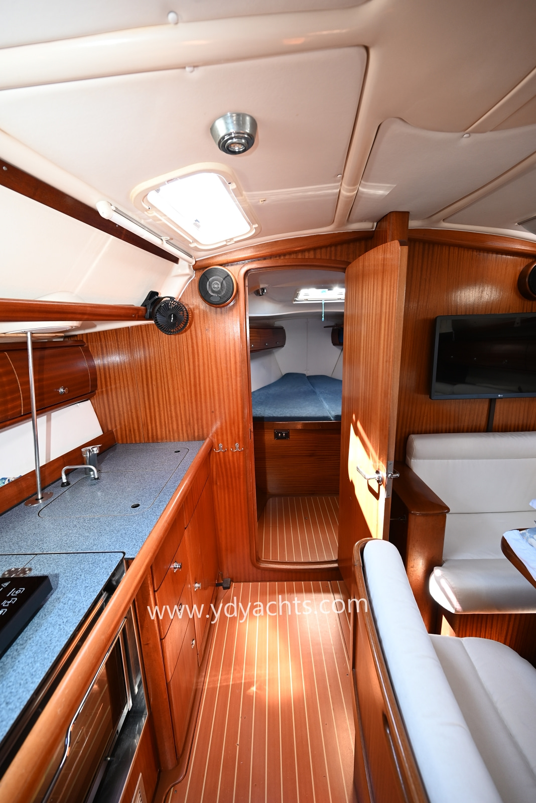 2003 Bavaria 38 for sale (photo 25)