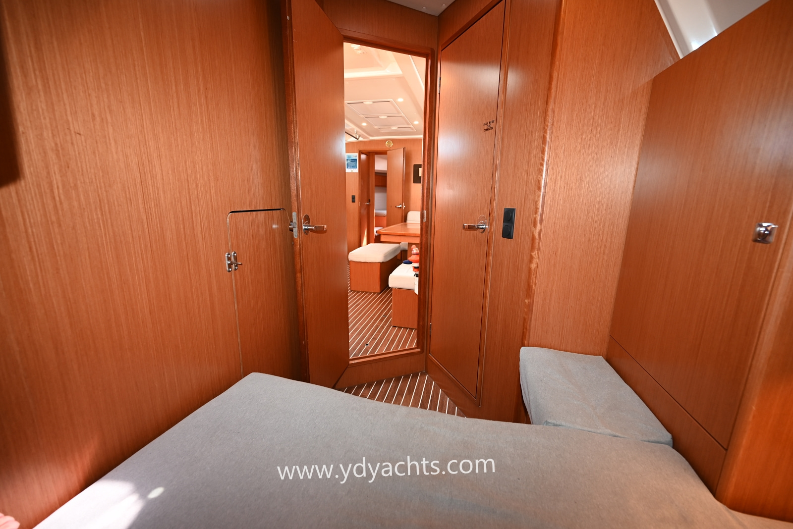 2020 Bavaria Cruiser 46 for sale (photo 48)