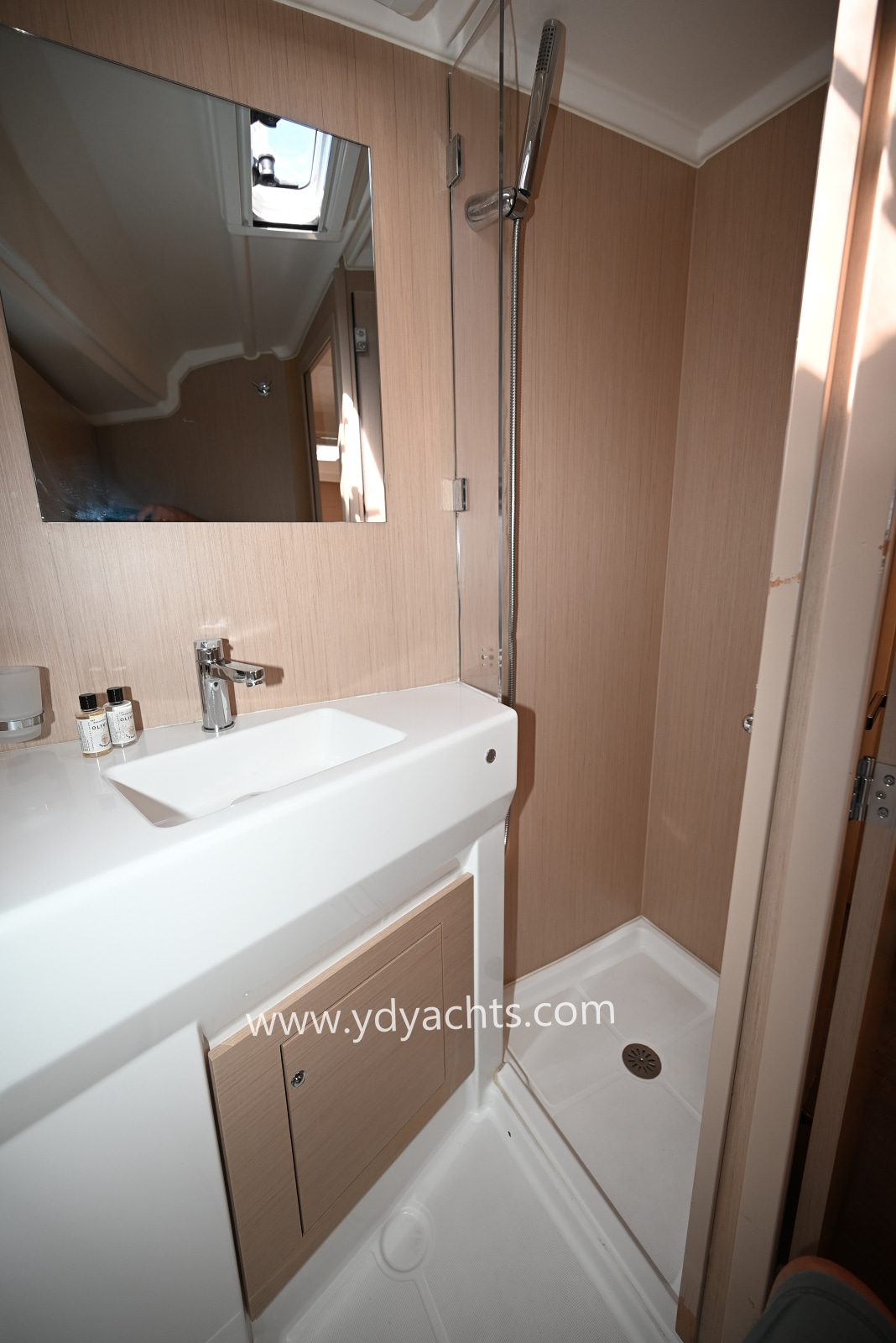 2022 Beneteau Oceanis 40.1 à vendre (photo 25)