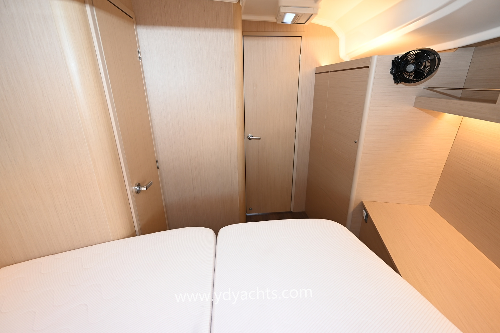 2022 Beneteau Oceanis 40.1 à vendre (photo 28)