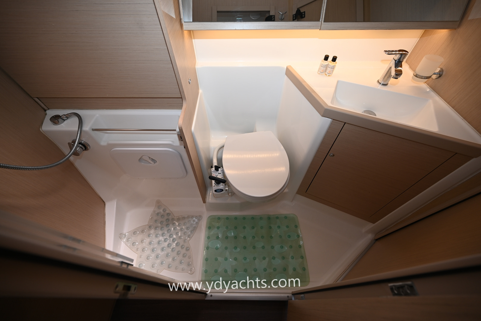 2022 Beneteau Oceanis 40.1 à vendre (photo 35)