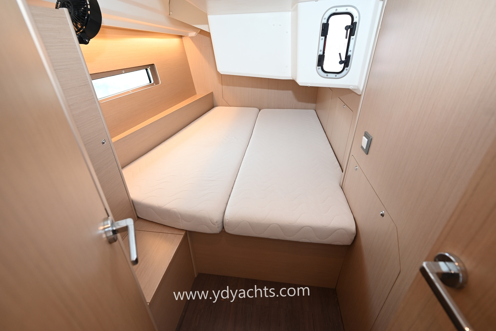2022 Beneteau Oceanis 40.1 à vendre (photo 36)